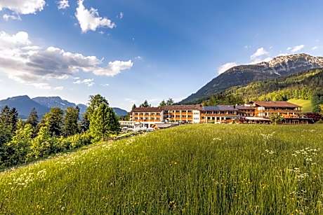 Alm- & Wellnesshotel Alpenhof