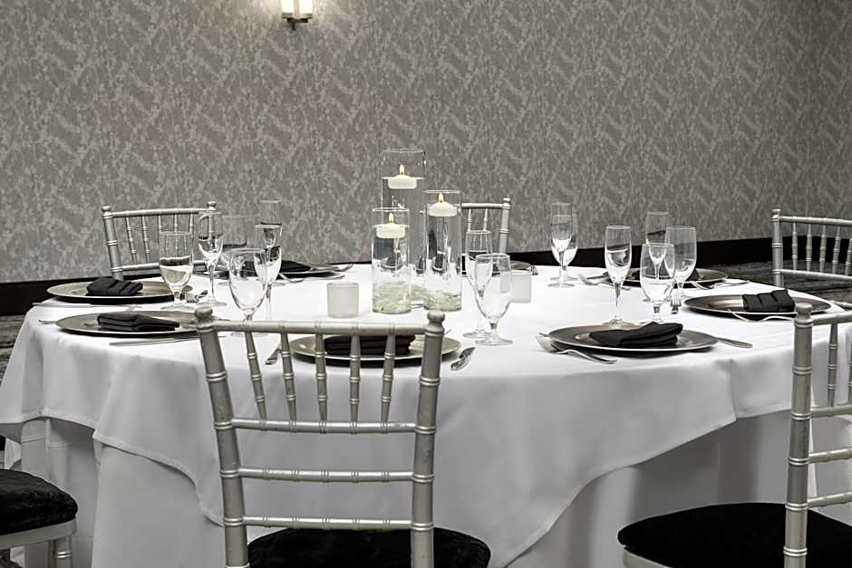 Embassy Suites By Hilton Springfield