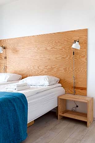 Apartment with Side Lagoon View