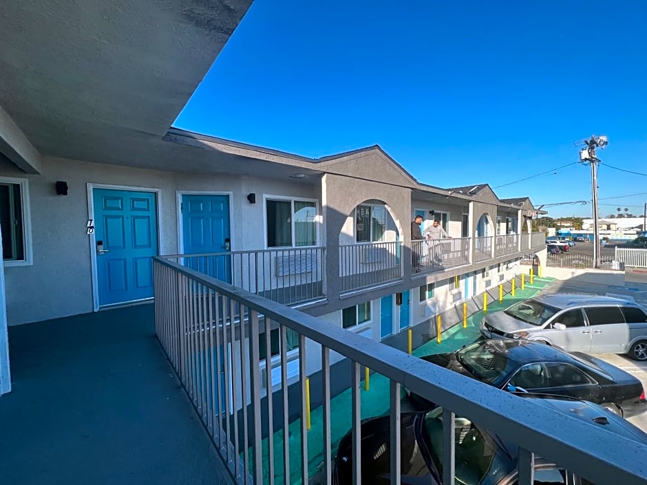Palm Inn - Newly Renovated Rooms
