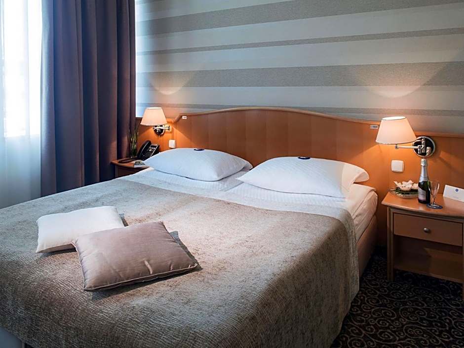 Hotel Paka