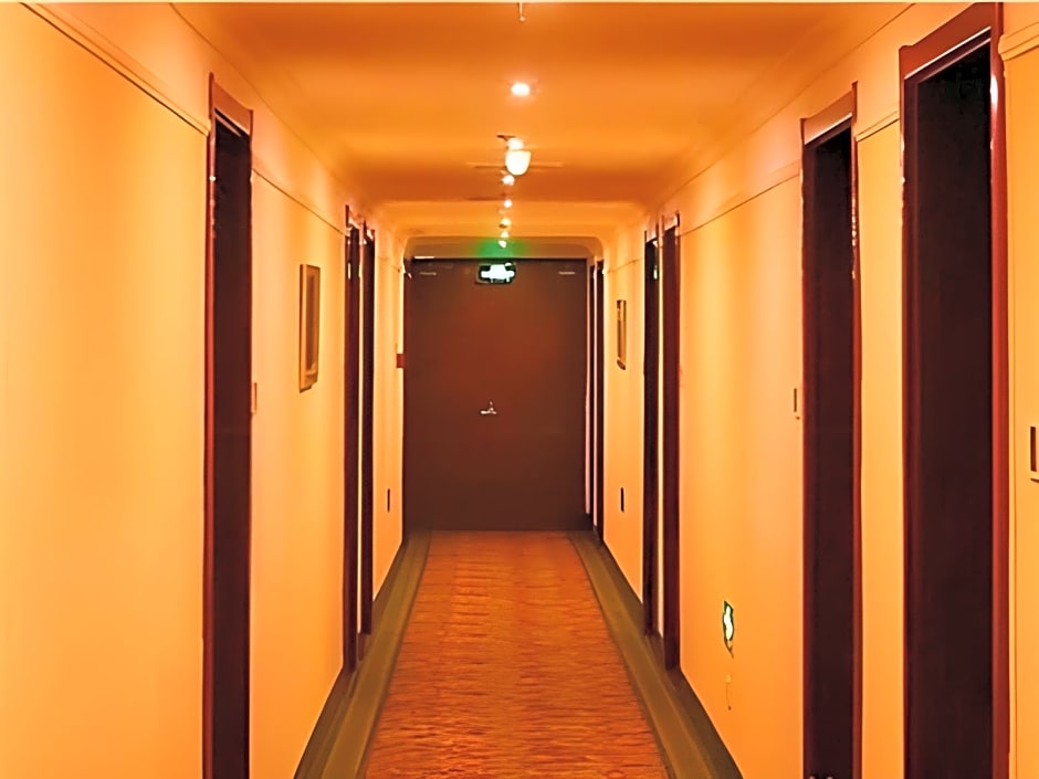 GreenTree Inn Zaozhuang Taishan Road Shituanxiao Express Hotel