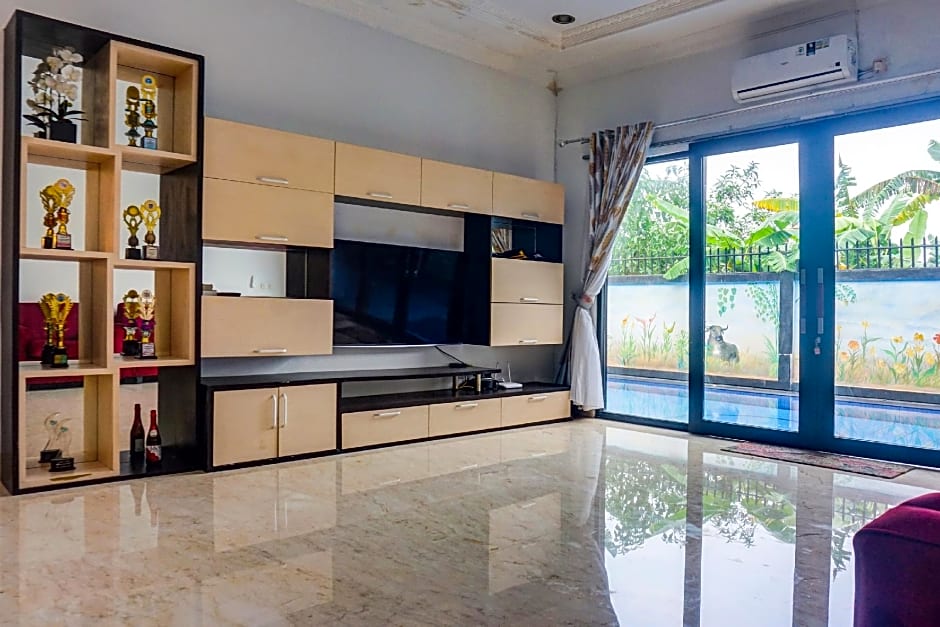 Collection O 92465 Sawangan Guest House Syariah