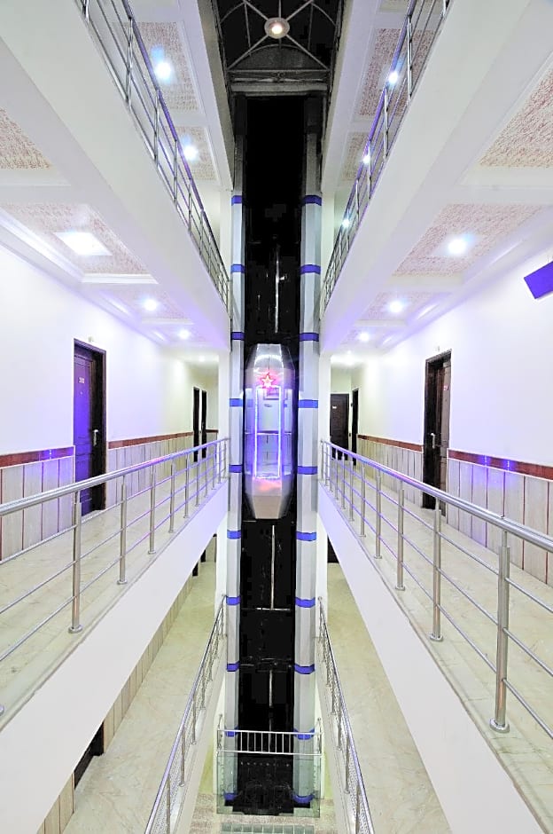 Hotel Maharaja Residency