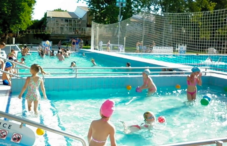 CVSE Clubház és Panzió