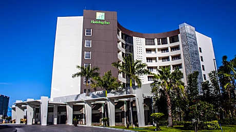 Presidential Non-Smoking Suite