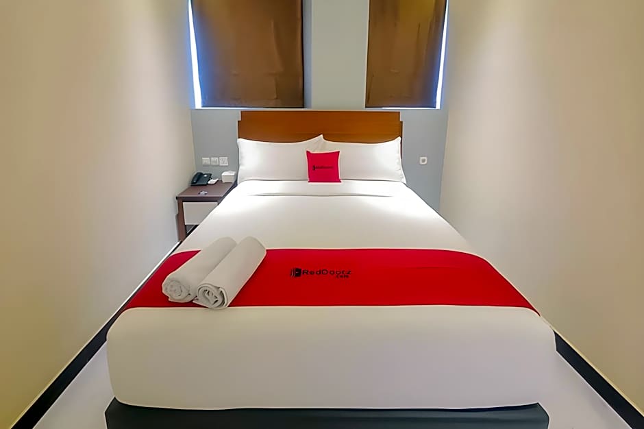 RedDoorz plus @ UNO Jalan Merak Samarinda