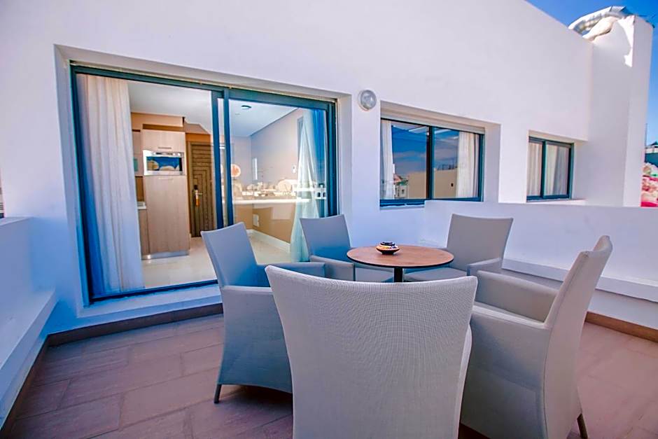 DownTown Hotel By New Art