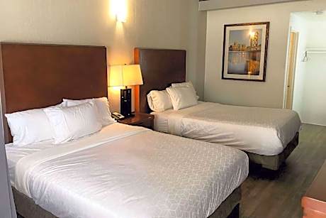 Queen Room - Non-Smoking