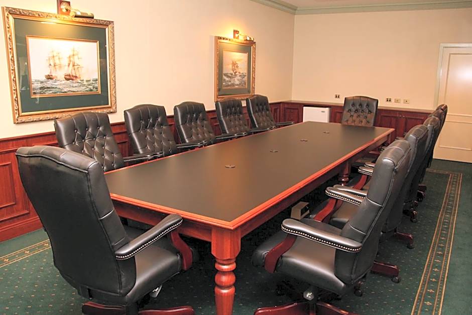 The Lawson Riverside Suites