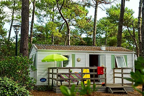 Mobile Home (6 Adults)