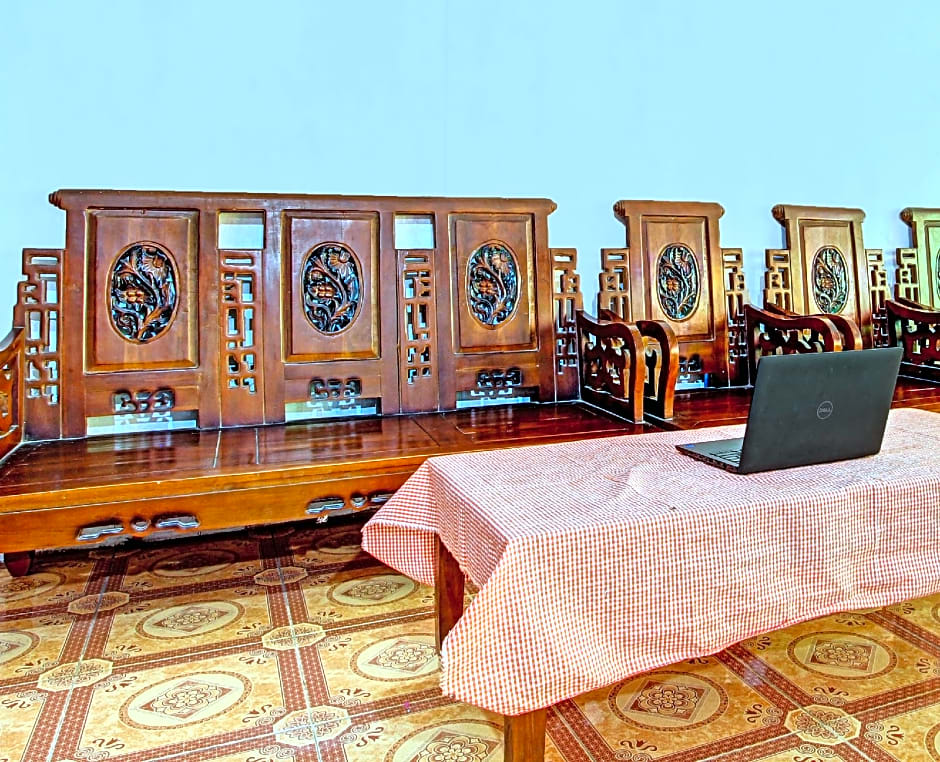 SPOT ON 92535 Guest House Pak Darso