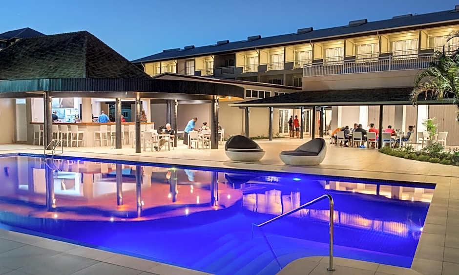 Tanoa International Dateline Hotel