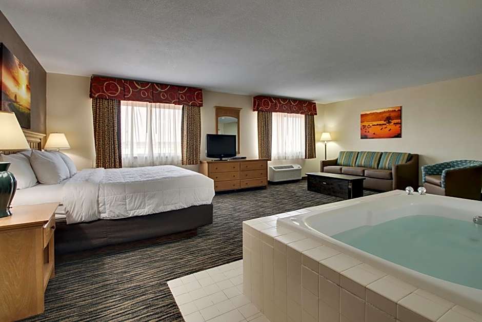 EverSpring Inn & Suites