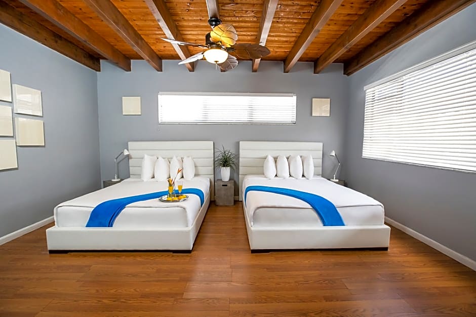 Hollywood Beach Suites and Hotel
