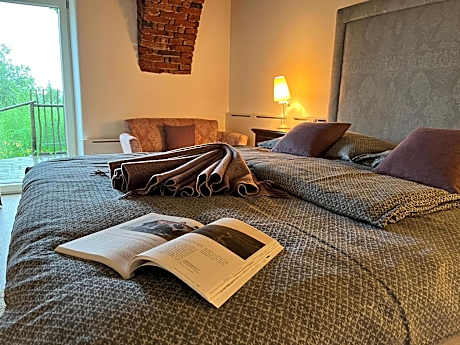 Junior Suite with Pool View