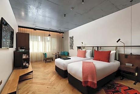 QT DOUBLE DELUXE QUEEN