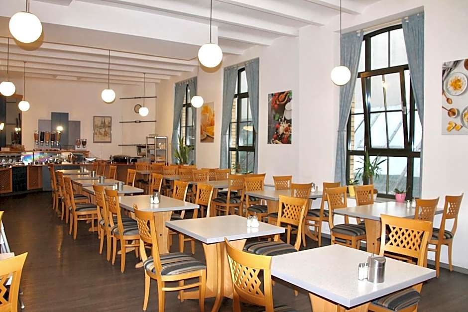 Opera Hotel Köln