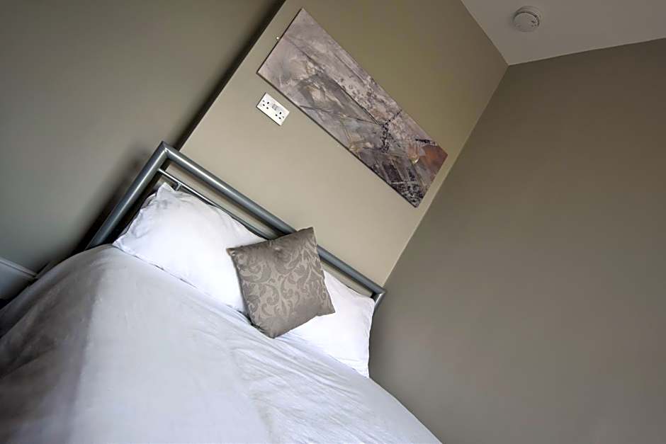 Dwell Living Central 5 BD, Sleeps 10