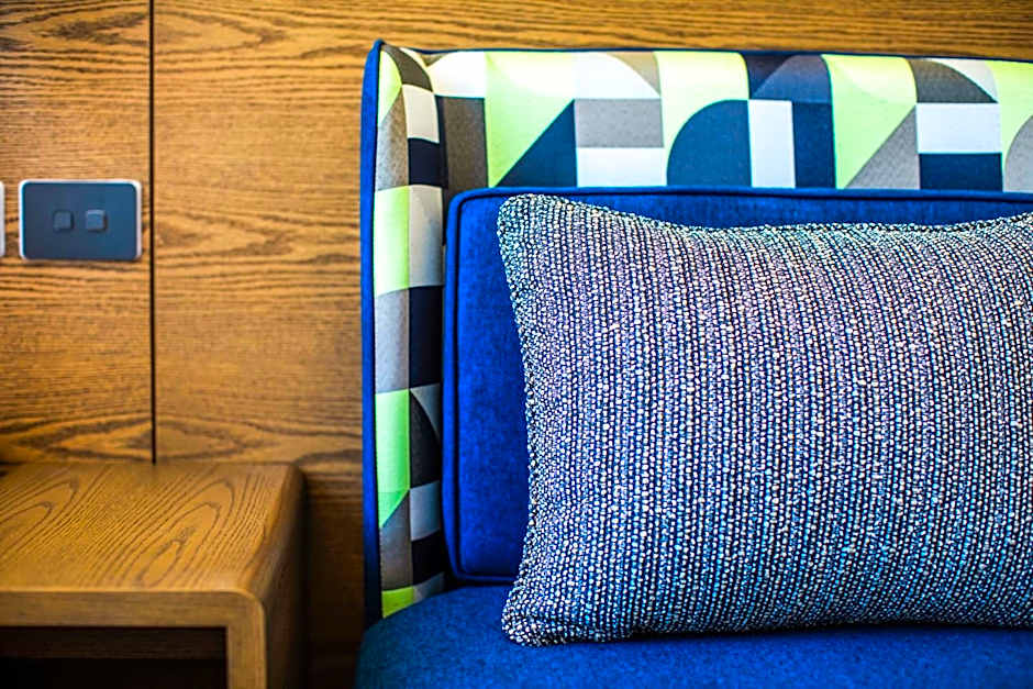 Holiday Inn Express Melbourne Little Collins By IHG