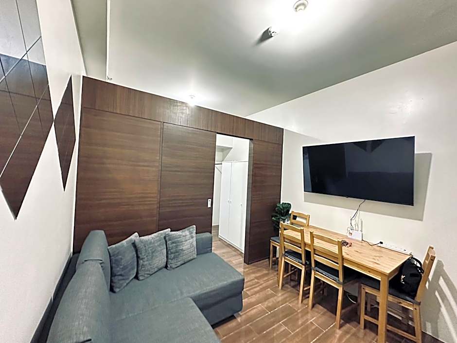 Heart of Makati, Fully furnished condo, cbd central location