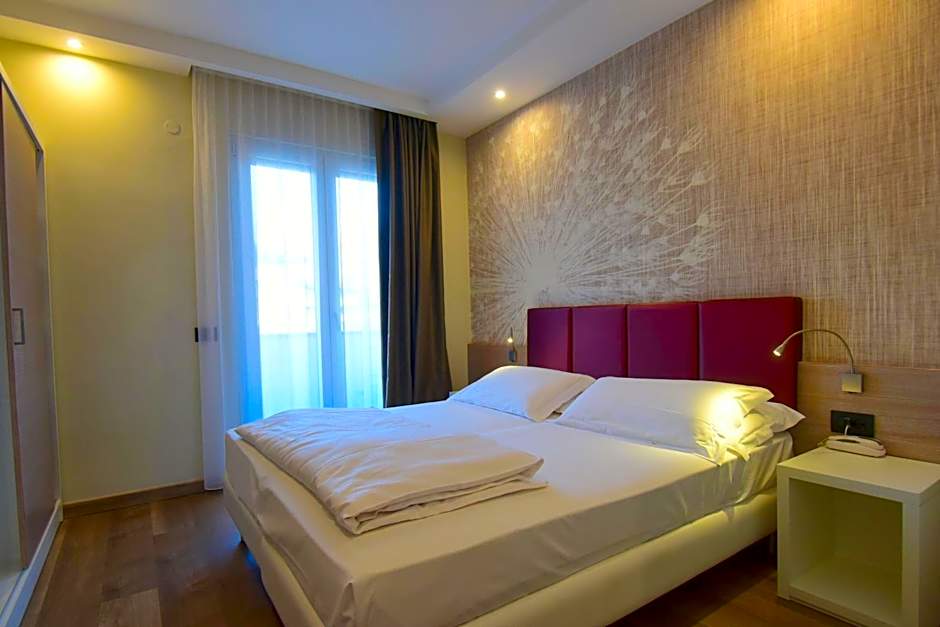 Photo 1 of 12 of Economy 1 Double Bed or 2 Beds