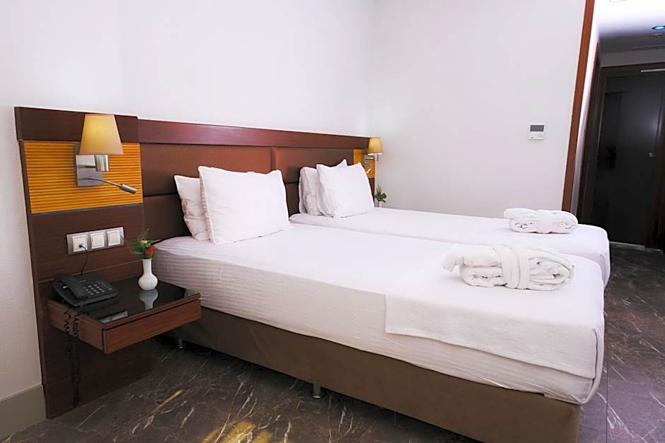 ARMİS HOTEL