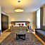 James Hotel & Apartments