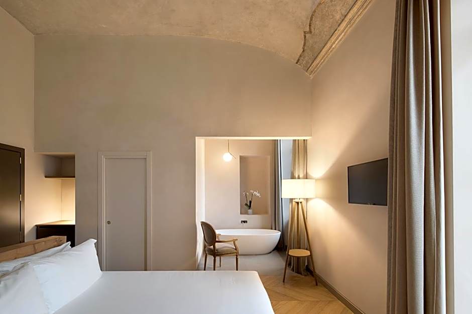 Opera35 Boutique Hotel