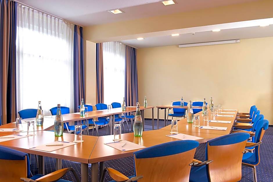 Tryp By Wyndham Luebeck Aquamarin