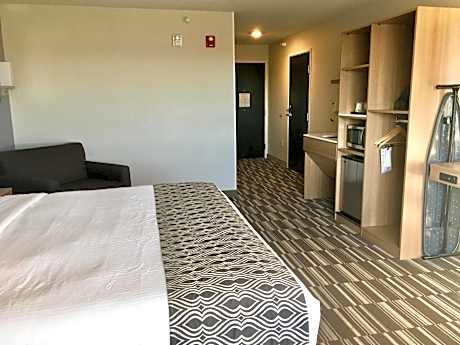 King Room, Disability Access, Non-Smoking