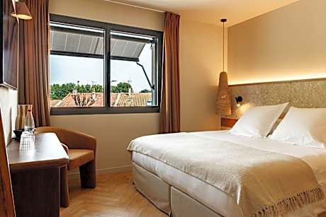 Twin Room with Shower