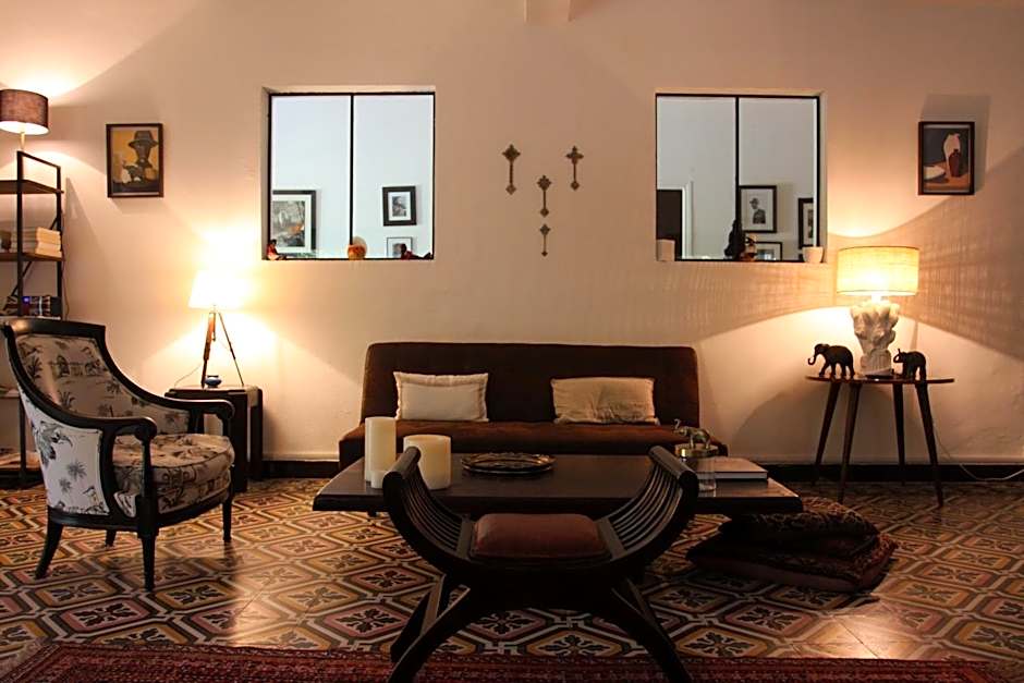 1er Consul SAS a Bussinca