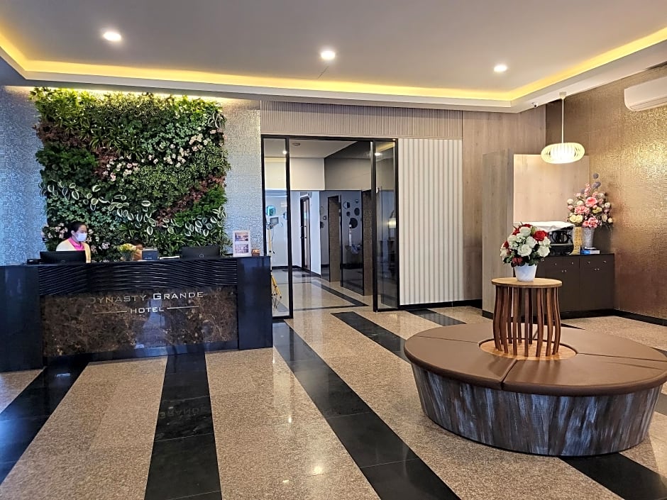 Dynasty Grande Hotel