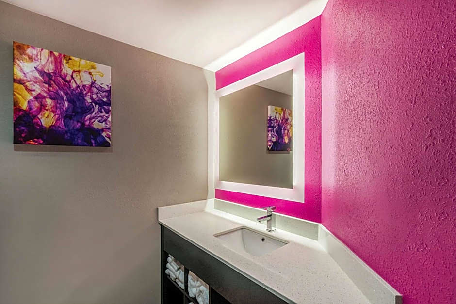 La Quinta Inn & Suites by Wyndham Chattanooga-Hamilton Place