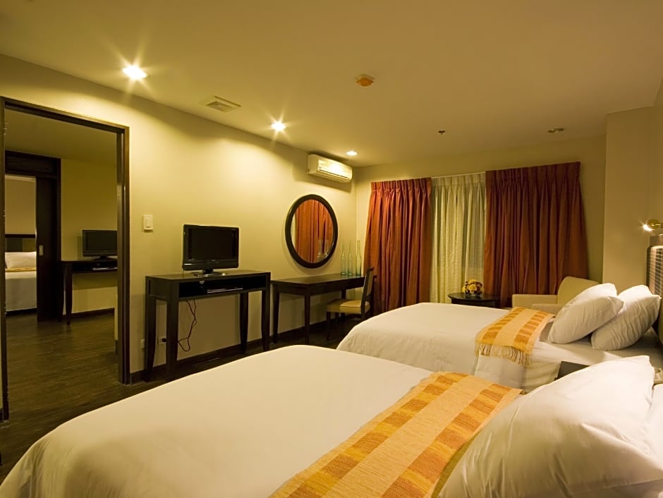 Baguio Burnham Suites Hotel