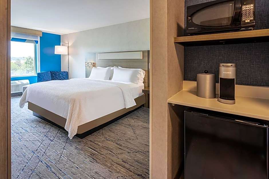 Holiday Inn Express Hotel & Suites Dewitt - Syracuse By IHG