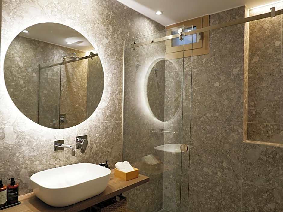 Kaiser Luxury Suites