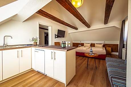 Independent Quadruple Room with Kitchenette
