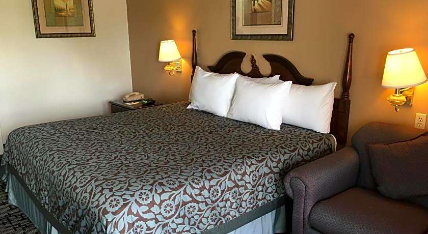 Days Inn by Wyndham Picayune