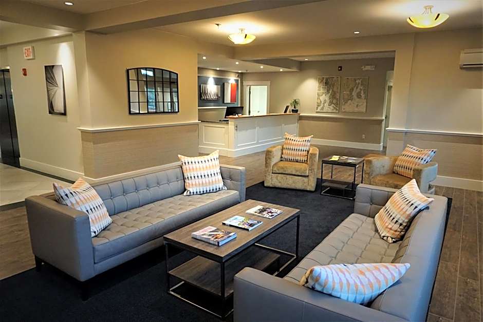 Belfast Harbor Inn