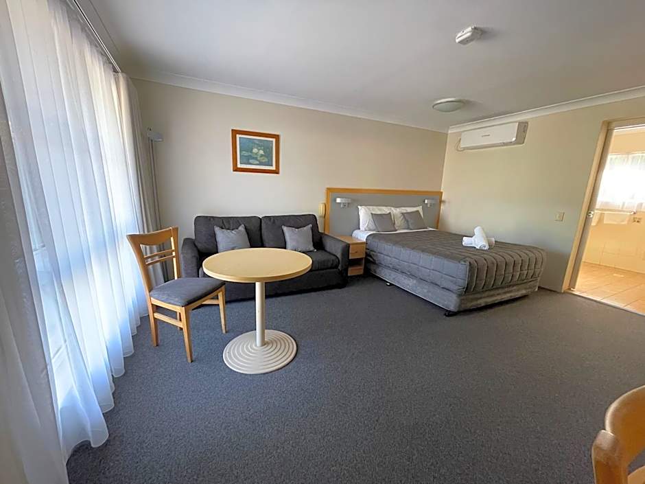 George Bass Motor Inn