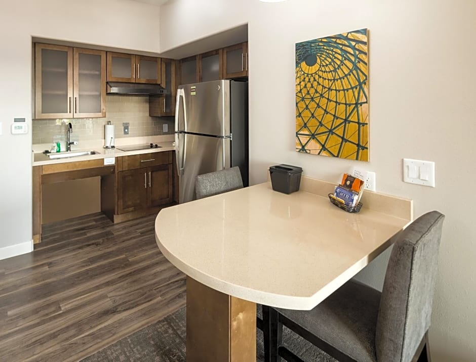 STAYBRIDGE SUITES LAKE JACKSON By IHG