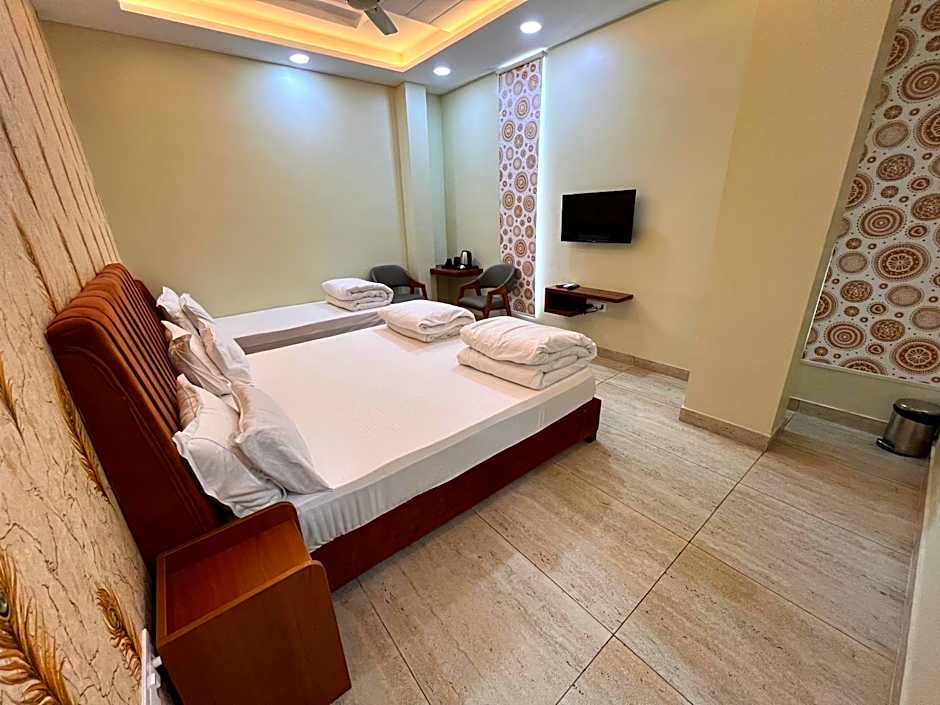 Photo 1 of 8 of Triple Room