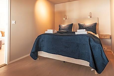 Deluxe Suite with Sea View