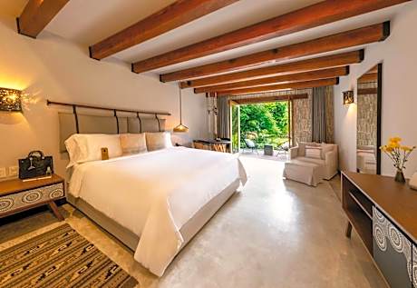 King Room with Balcony