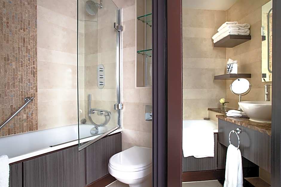 Jumeirah Lowndes Hotel