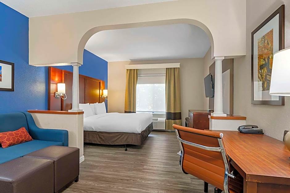 Comfort Suites Saint Charles