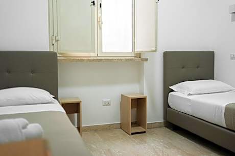 Twin Room with Private Bathroom
