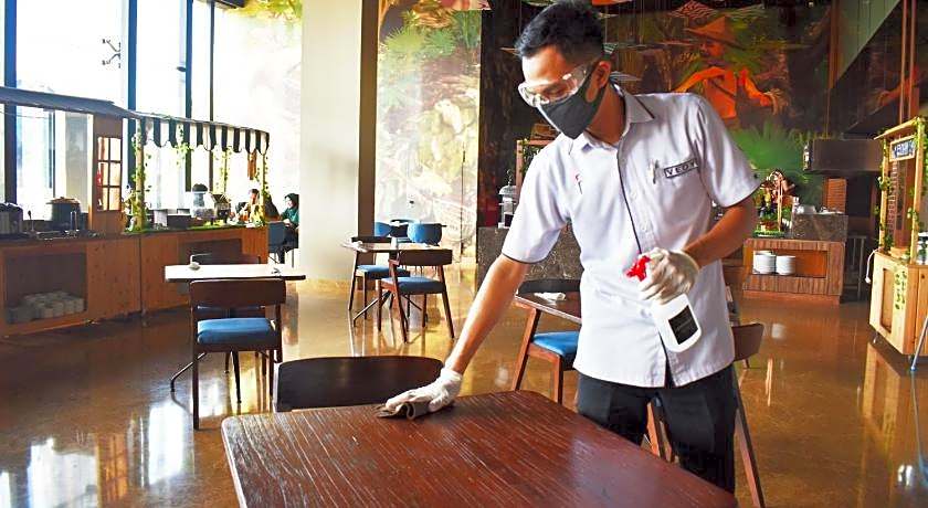 Luminor Hotel Airport Sidoarjo by WH